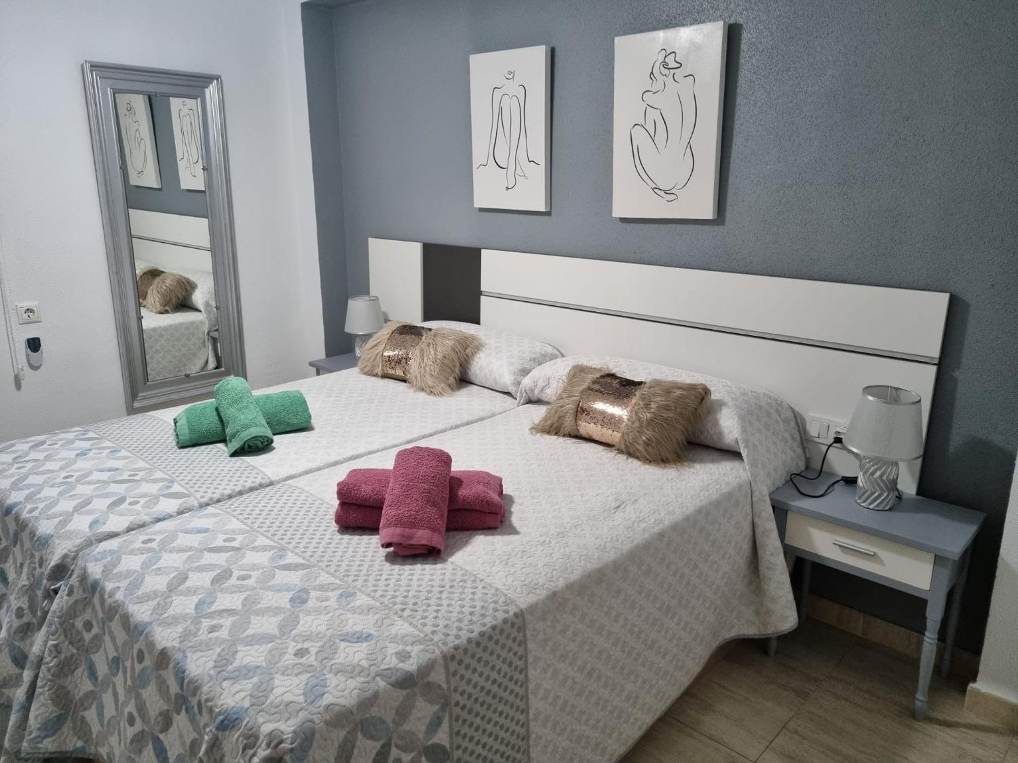 Nuevo Apartamento En Бенидорм Екстериор снимка